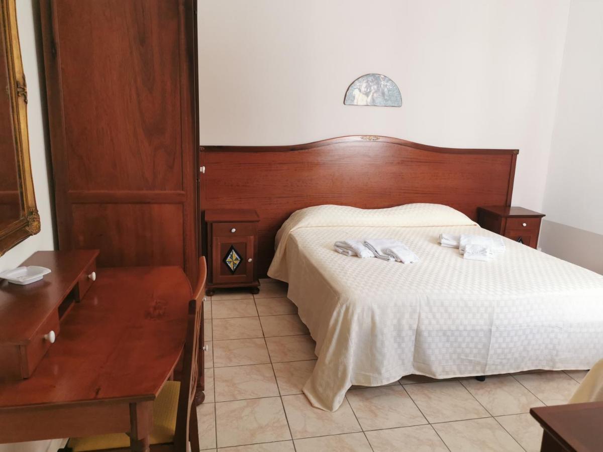 I Cappuccini Rooms Katanya Dış mekan fotoğraf