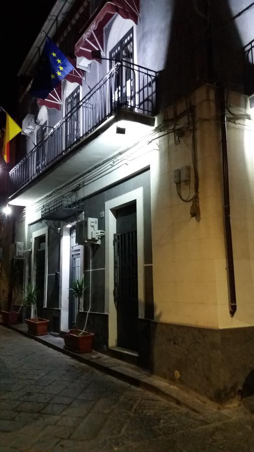 I Cappuccini Rooms Katanya Dış mekan fotoğraf